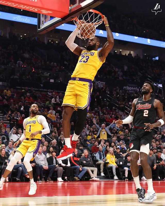 布莱顿训练开放日，冲刺阶段止住颓势引欢呼，全明星赛在即，赛程密集仍需轮换的简单介绍-多米app下载